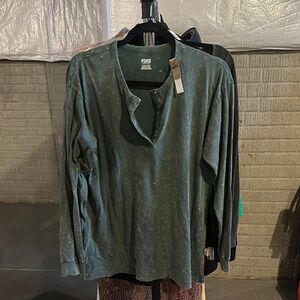 PINK Victoria's Secret Green Long Sleeve Tee
